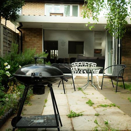 Shard View 3 Bed Entire Home Лондон Екстериор снимка
