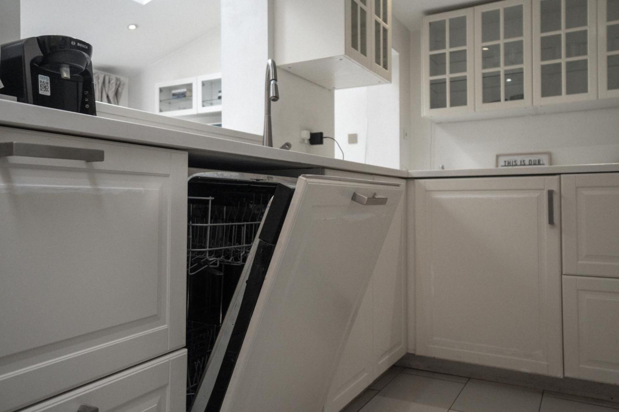 Shard View 3 Bed Entire Home Лондон Екстериор снимка